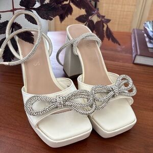 Heel Sandals with Silver Rhinestones